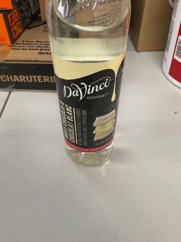 Photo 1 of DaVinci Gourmet Classic White Chocolate Syrup, 25.4 Fluid Ounces (Pack of 1)