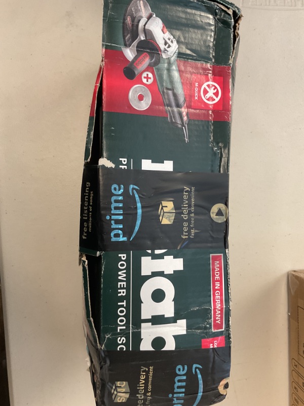 Photo 1 of Metabo 4-1/2-5-Inch Angle Grinder, 11 Amp, 11,000 RPM, Lock-on Slide Switch, Made in Germany, W 11-125 Quick, 603623420, Green