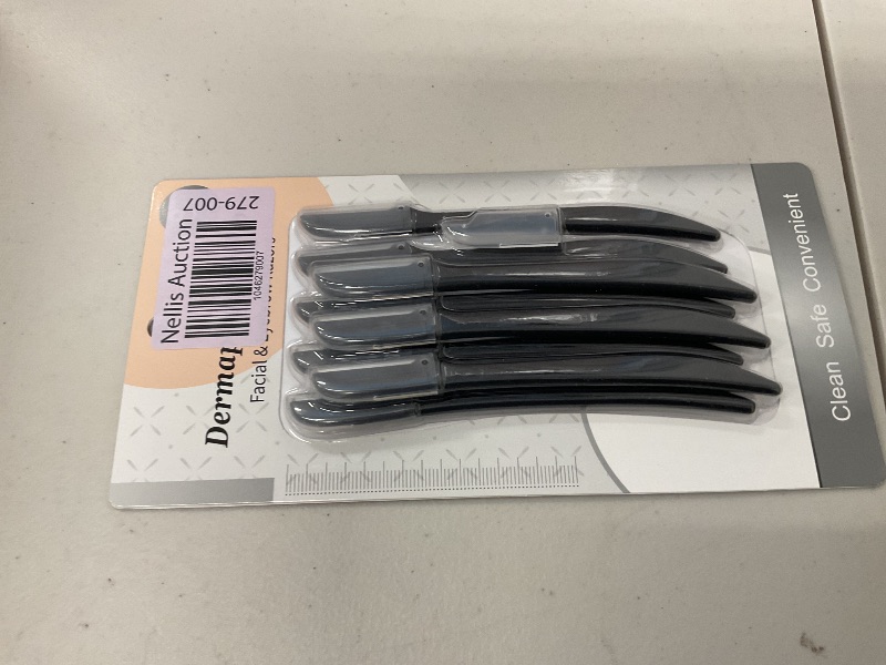 Photo 1 of Dermaplaning Tool, Face Razor for Women, Exfoliating Dermaplane Razor, Eyebrow and Facial Hair Removal Shaver, 8 Count, Black