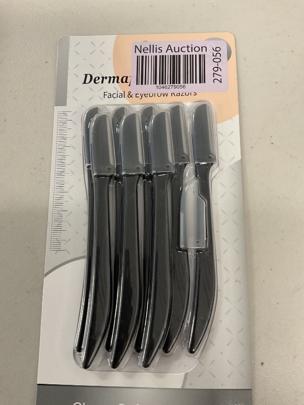 Photo 1 of Dermaplaning Tool, Face Razor for Women, Exfoliating Dermaplane Razor, Eyebrow and Facial Hair Removal Shaver, 8 Count, Black