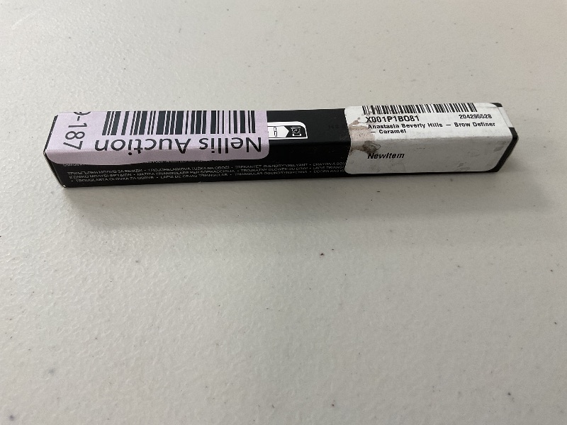 Photo 1 of Anastasia Beverly Hills - Brow Definer - Caramel