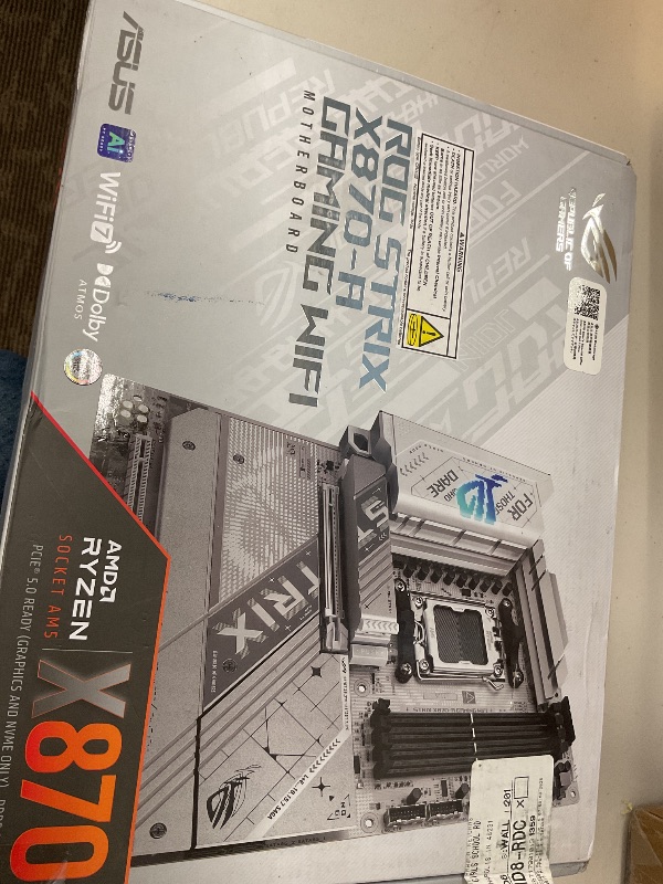 Photo 1 of ASUS ROG Strix X870-A Gaming WiFi AMD AM5 X870 ATX Motherboard 16+2+2 Power Stages, Dynamic OC Switcher, Core Flex, DDR5 AEMP, WiFi 7, 4X M.2, PCIe® 5.0, Q-Release Slim, USB4®, AI OCing & Networking