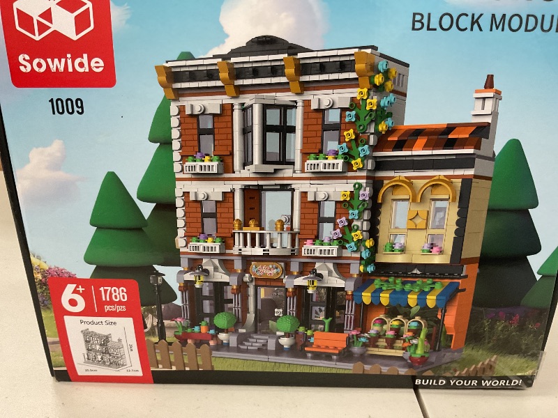 Photo 1 of Sowide Flower Shop Building Set, Garden House Building Blocks Toy with LED Light, Building Blocks Architecture Set for Adults and Kids?1786 Pieces?