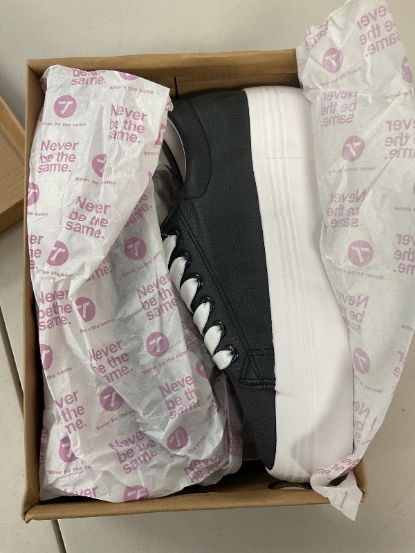 Photo 1 of JABASIC Women Lace Up Platform Sneakers Comfortable Casual Fashion Sneaker Walking Shoes (5,Black/White)