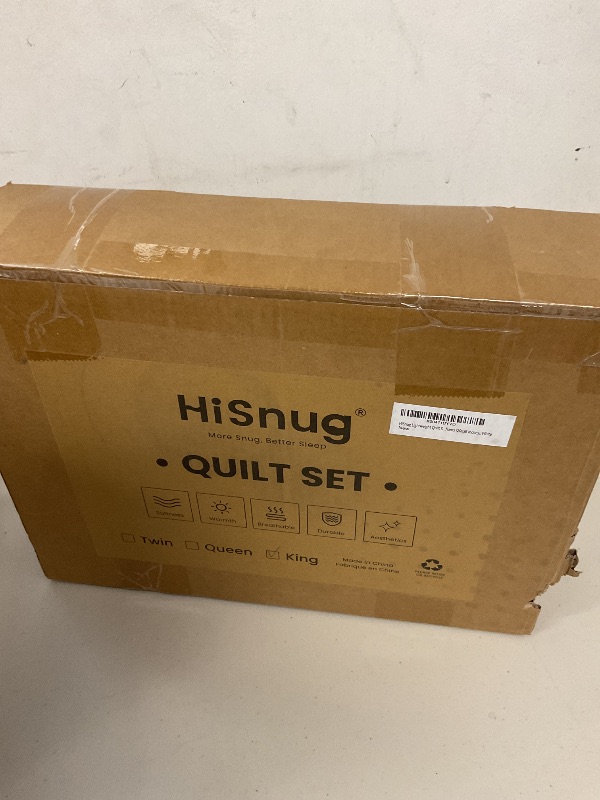 Photo 1 of HiSnug White Quilt King Size, Lightweight Oversized King Quilts Bedding Set, Soft, Comfortable, Breathable Quilted Bedspread Coverlets for All Seasons, 3 Pieces, 1 Quilt and 2 Pillow Shams