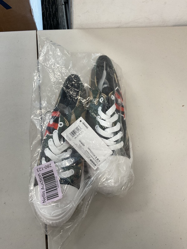 Photo 1 of FOCO Cincinnati Bengals NFL Womens Camo Low Top Canvas Shoes - 11