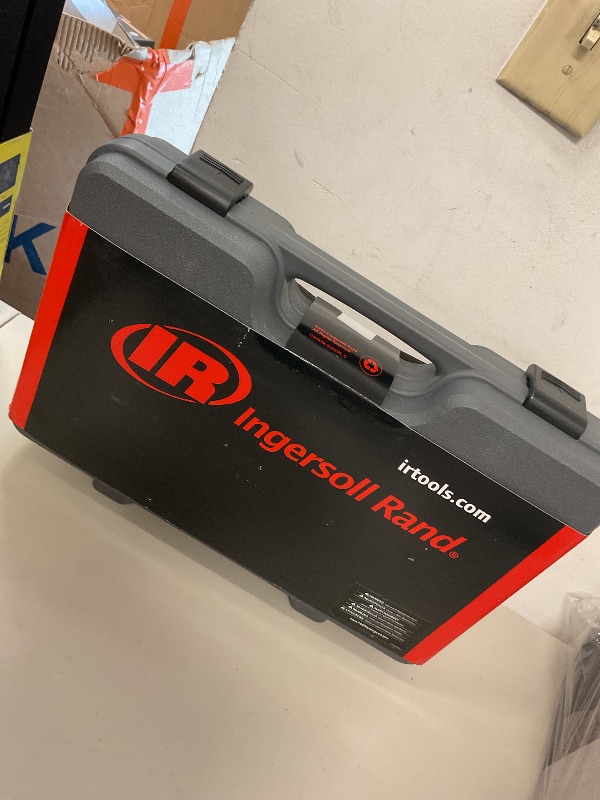 Photo 1 of Ingersoll Rand 119MAXK Vibration Reduced Long-Barrel Air Hammer 5-Piece Chisel Set, 2,530 BPM, 3-1/2" Stroke, Round Shank
