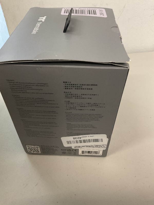Photo 1 of Thermaltake TOUGHFAN EX12 Pro PC Cooling Fan, Magnetic Connection, Swappable Fan Blade, PWM Controlled 500~2000 RPM, Air Flow 70.8 CFM, 120mm Case/Radiator Fan (3 Pack) CL-F171-PL12BL-A
