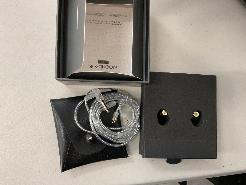 Photo 1 of Moondrop CHU II High Performance Dynamic Driver IEMs Interchangeable Cable in-Ear Headphone
