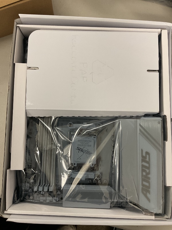 Photo 1 of GIGABYTE X870E AORUS PRO ICE AMD AM5 LGA 1718 Motherboard, ATX, DDR5, 4X M.2, PCIe 5.0, USB4, WIFI7, 2.5GbE LAN, EZ-Latch, 5-Year Warranty
