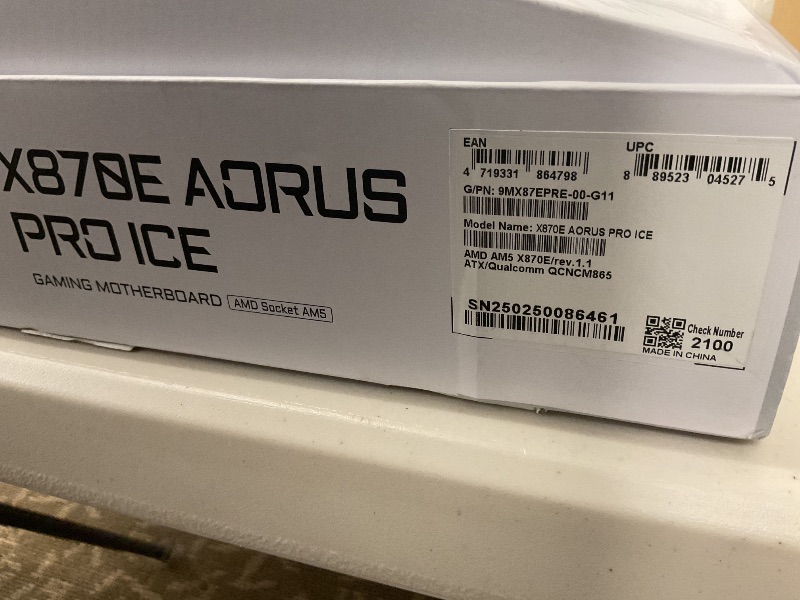Photo 1 of GIGABYTE X870E AORUS PRO ICE AMD AM5 LGA 1718 Motherboard, ATX, DDR5, 4X M.2, PCIe 5.0, USB4, WIFI7, 2.5GbE LAN, EZ-Latch, 5-Year Warranty