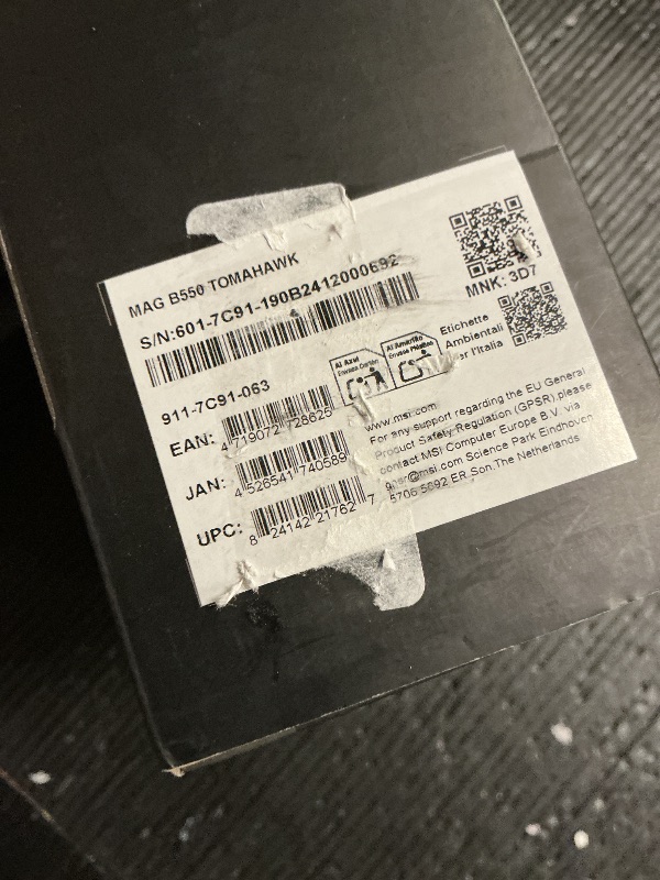 Photo 1 of SELLING FOR PARTS ONLY ………….MSI MAG B550 Tomahawk Gaming Motherboard (AMD Ryzen 5000 Series, AM4, DDR4, PCIe 4.0, SATA 6Gb/s, M.2, USB 3.2 Gen 2, HDMI/DP, 2.5Gbps LAN, ATX)