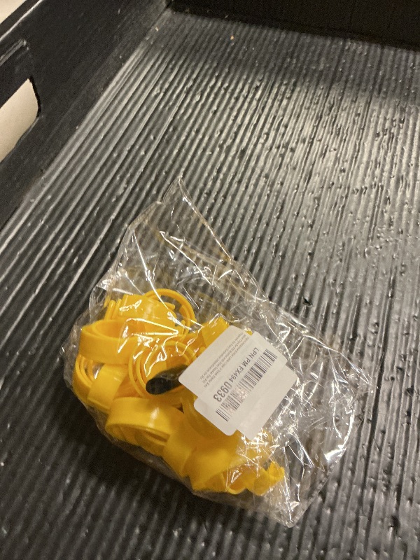 Photo 1 of 36pcs Medicine Bottle Label Clips, 3 Sizes Plastic Reusable Clips for Pill Bottles with Mini Marker Pen Pill Organizer for Easy Medication Identification for Home Travel(Yellow)