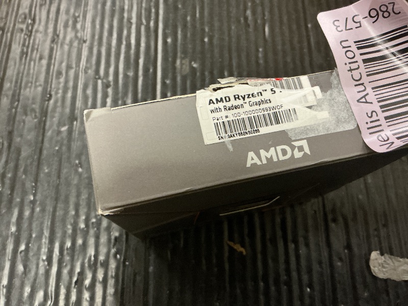 Photo 1 of AMD Ryzen 5 7600X 6-Core, 12-Thread Unlocked Desktop Processor