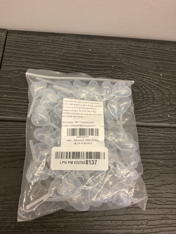 Photo 1 of [Heart Style] Vabiooth 50Pcs 4mL Cupcakes Disposable Plastic Transfer Pipettes Liquid Dropper for Chocolate or Strawberries Cupcakes, Ice Cream, Mini Cakes, Waffles, Children's Painting