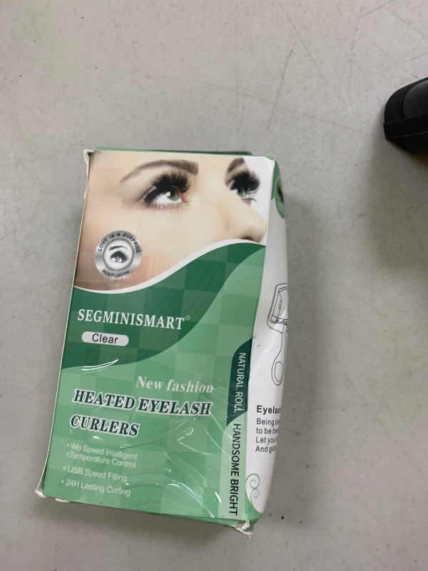 Photo 1 of Heated Eyelash Curler
