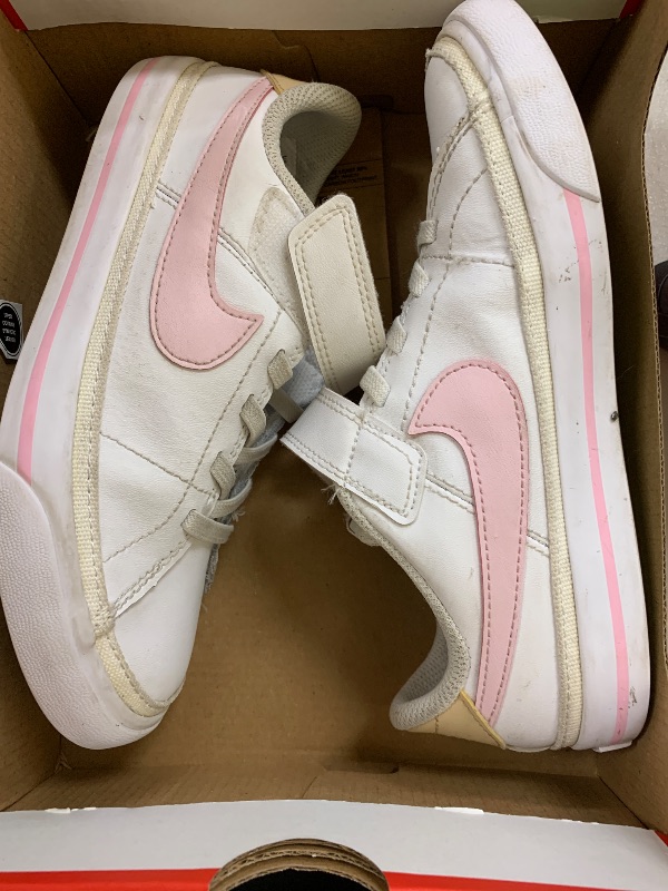 Photo 1 of Nike Little Kid's Court Borough Low Recraft Shoes, White/Pink Foam, 1Y