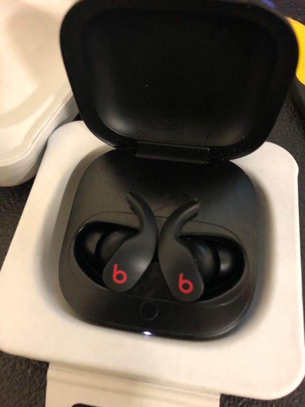 Photo 1 of Beats Powerbeats Pro 2 Wireless Bluetooth Earbuds - Noise Cancelling, Heart Rate Monitor, IPX4, Up to 45H Battery & Charging Case, Works with Apple & Android - Hyper PurpleLPNPMEJ5092934
