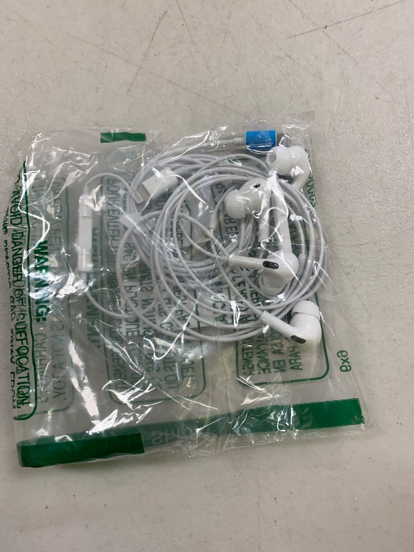 Photo 1 of 2-Pack Wired Earbuds for iPhone Headphones Earphones Nosie Reduction Built-in Microphone & Volume Control Headsets Compatible with iPhone 14/13/12/11/XR/XS/X/8/7/SE/Pro/Pro Max - White
