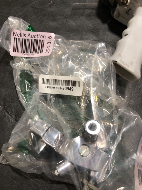 Photo 1 of XDF 1" 25mm Left Clutch Lever Perch Compatible for Honda Shadow VT600 VT750 VT1100 VT1300 VTX1300 VF750 Motorcycle Handlebar Mirror Base Mount 53172-MR1-000?Chrome ?