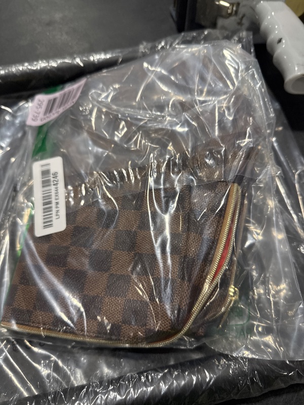 Photo 1 of BAGCRAZY Makeup Bag, Cosmetic Bag, Portable Leather Large Checkered Makeup Bag, 2 Pack Large Capacity Travel Cosmetic Bag for Women, Lightweight Design and Waterproof Toiletries Bag Christmas Gifts