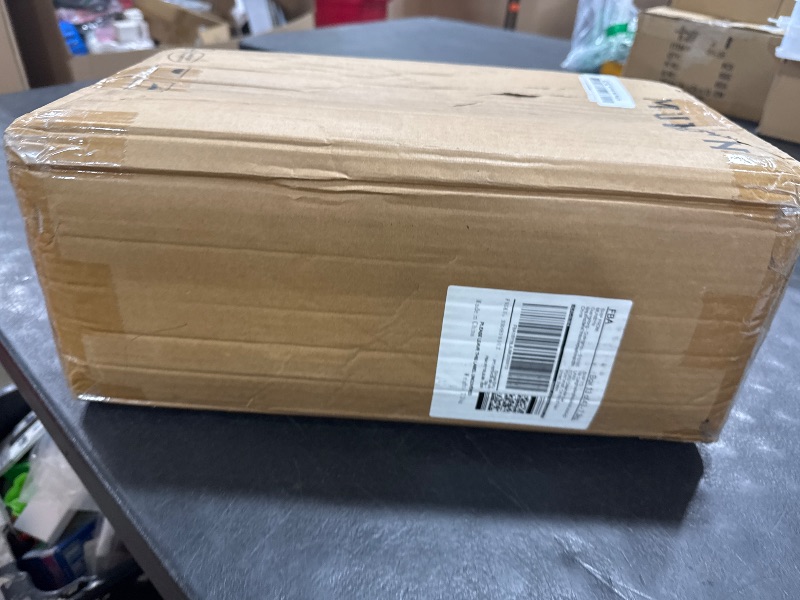 Photo 1 of MUNBYN Shrink Wrap, Stretch Wrap with Handles, Stretch Film Roll Industrial Strength, Plastic Wrap for Pallet Wrapping Shipping Moving, 15 Inch x 1000 Ft, 4 Pack, 60 Gauge