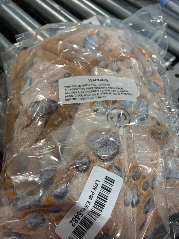 Photo 1 of 1 Pack 3 Blankets Super Soft Fluffy Premium Fleece Pet Blanket Flannel Throw for Dog Puppy Cat Paw Brown Small(23x16 inch)