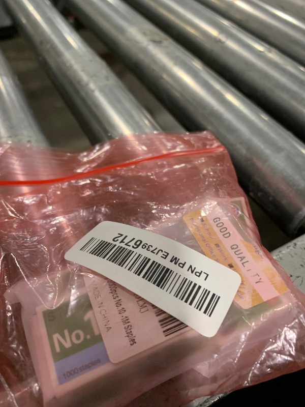 Photo 1 of HeGangLy 5000pcs No.10 Staples, for Max HD-10D,Swingline Tot Mini Stapler, and Other Mini Stapler Using No.10 Staples(Smaller Than Standard Staple).Silver
