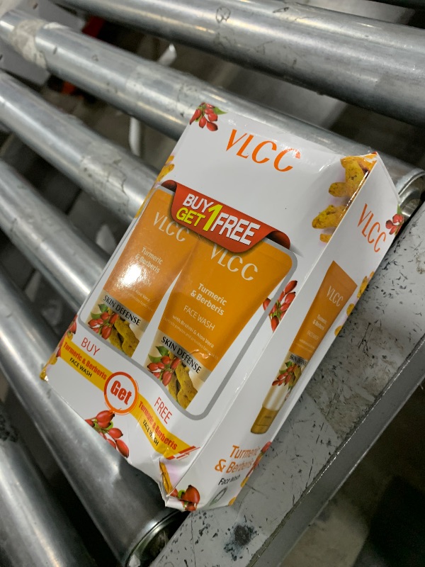 Photo 1 of VLCC Turmeric & Berberis Face Wash Combo Pack of 2 (150 ml2)
