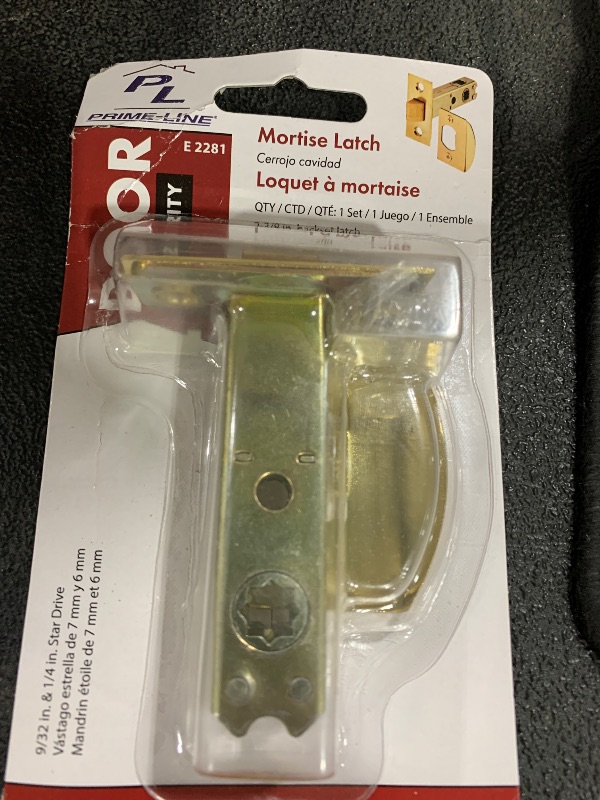 Photo 1 of Prime-Line E 2281 Passage Door Latch, 9/32 In. and 1/4 In. Square Drive, Steel, Brass Finish (Single Pack)
