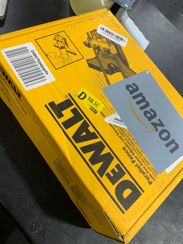 Photo 1 of DEWALT Universal Router Edge Guide with Dust Collection, Fine Adjustment, Vacuum Adaptor (DW6913)