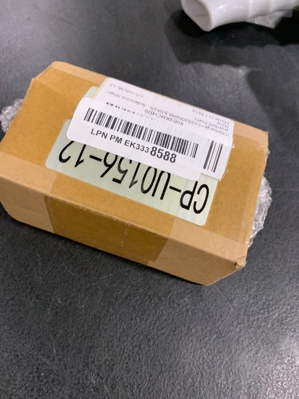 Photo 1 of Otobaijeni 185206085 SBA185206085 Fuel Shut Off Solenoid Valve 12V for Case for New Holland Tractor for Perkins 100 Series Engine Fuel Stop Solenoid Aftermarket Parts