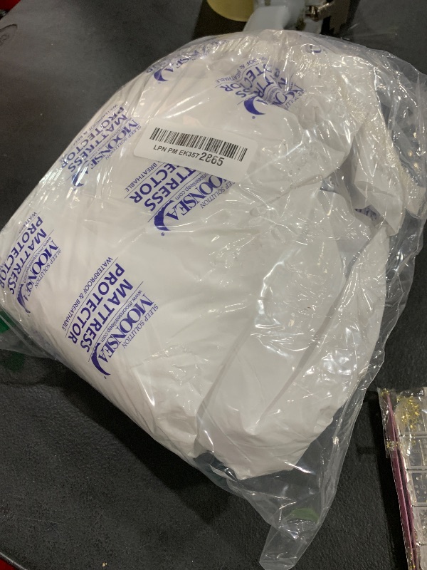 Photo 1 of Moonsea Queen Size Mattress Protector Waterproof,Mattress Cover Protector, Smooth Top Mattress Protector for Kids, Breathable Skin Friendly and Noiseless Fitted Sheet Queen Size,Polyester