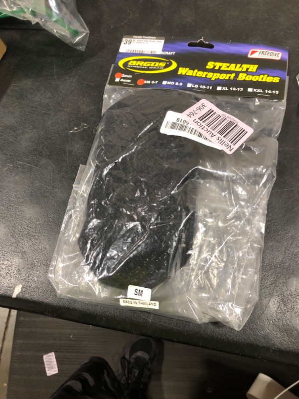 Photo 1 of CRESSI Standard Ultra Stretch Socks 1.5mm, Black, L | US Man 9/10 | US Lady 10/11 | EU 42/44