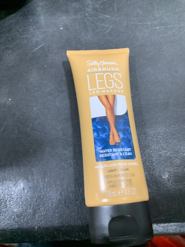 Photo 1 of Sally Hansen Airbrush Legs®, Leg Makeup, Light, Easy Application, Flawless Looking Legs, Water Resistant, Transfer Proof Lotion