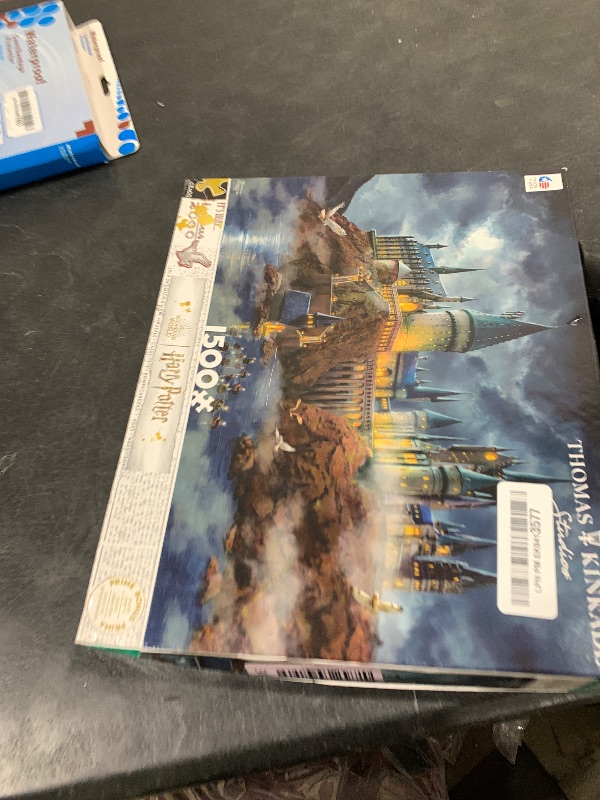 Photo 1 of Ceaco - Thomas Kinkade - Harry Potter - Hogwart's Castle - 1500 Piece Jigsaw Puzzle