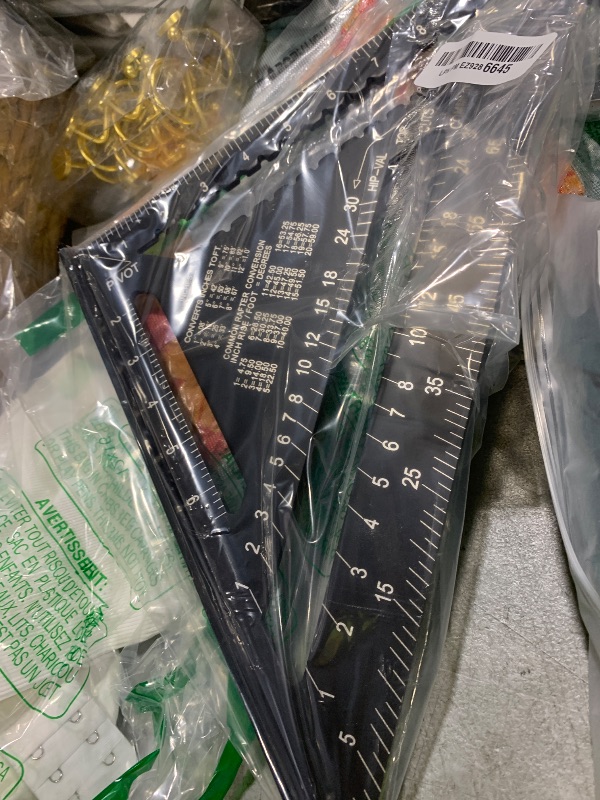 Photo 1 of Beslands Aluminum 12-inch Rafter Square Carpenter Measuring Layout Tool Alloy Metal Triangle Ruler Imperial Protractor for Woodworking and Carpentry