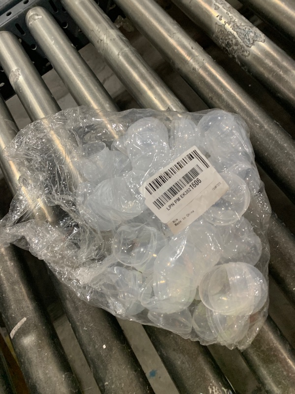 Photo 1 of EXCEART 50pcs Transparent Shell Kids Claw Balls Toy 3 inch Ball Pit Clear Empty Capsules Clear Round Prize Capsules Vending Grabber Multipurpose Plastic Toddler