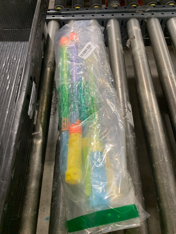 Photo 1 of Water  Squirt Toys for Kids Adults: Shoot Up to 40 Feet - Outdoor Super Blaster Water Guns for Kids Age 3-4-5-8-12 Bulk - Fun Water Squirter Toy for Swimming Pool Beach Summer Outside Party Games