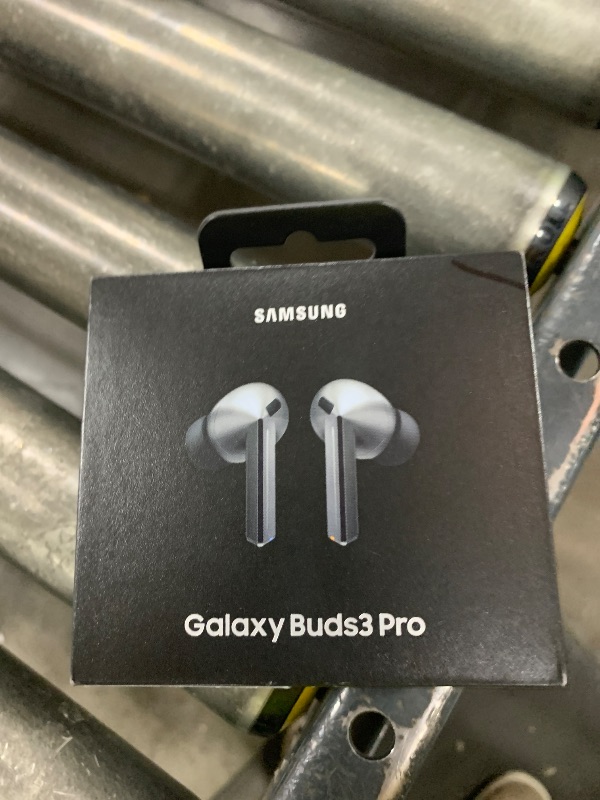 Photo 1 of Samsung Galaxy Buds 3 Pro AI True Wireless Bluetooth Earbuds, Noise Cancelling, Sound Optimization, Redesigned Comfort Fit, Silver [US Version, Amazon Exclusive, 2Yr Warranty]