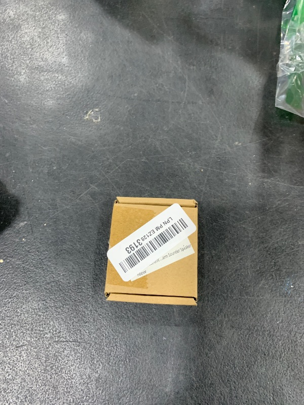 Photo 1 of XIITIA 2pcs 1.69" HD IPS TFT LCD Display Module 240x280 RGB LCD Screen 3.3V ST7789 Drive SPI Interface 8pin Full Color for Arduino DIY