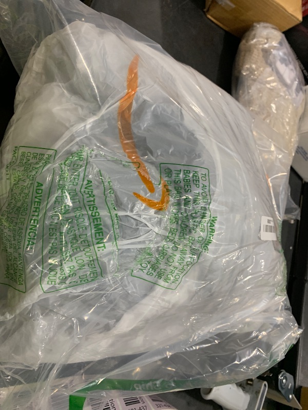 Photo 1 of 6 Pack Round Cocktail Tablecloth 32"x 43" Spandex Cocktail Table Skirt, Washable Stretch Fitted Table Covers for High Top Bar,Wedding,Party,Events (Black)