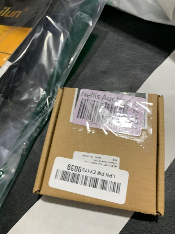 Photo 1 of #6-32 x 1/2" Pan Head Machine Screw, Phillips Drive, 304 Stainless Steel 18-8, Bright Finish, Fully Machine Thread, 100 Pcs