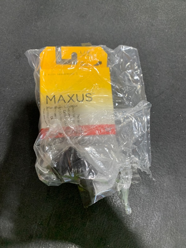 Photo 1 of Swiftwick – MAXUS ZERO Tab Golf & Running Socks, Maximum Cushion, Mens & Womens (Gray, Large)
