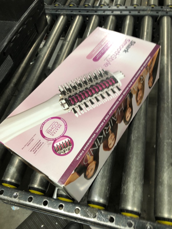 Photo 1 of Shark HT212 SmoothStyle Heated Comb + Blow Dryer Brush with Heat Resistant Storage Bag, Dual Mode, for All Hair Types, Silk