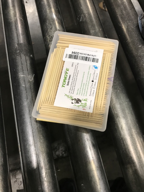 Photo 1 of [200 PCS] 4 inch Bamboo Skewers, Premium Wooden Skewers without Splinters, Skewers for Appetizer, Fruit Kabobs, Chocolate Fountain, Burger, Cocktail Toothpicks, and Food Skewer Sticks.
