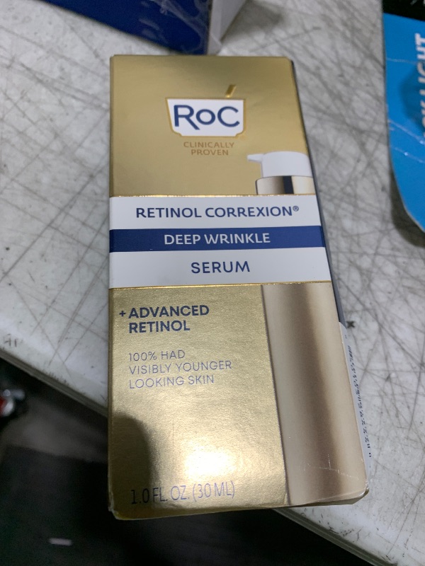 Photo 1 of RoC Retinol Correxion Deep Wrinkle Retinol Face Serum with Ascorbic Acid, Daily Anti-Aging Skin Care Treatment for Fine Lines, Dark Spots, Acne Scars, 1 Ounce (Packaging May Vary)