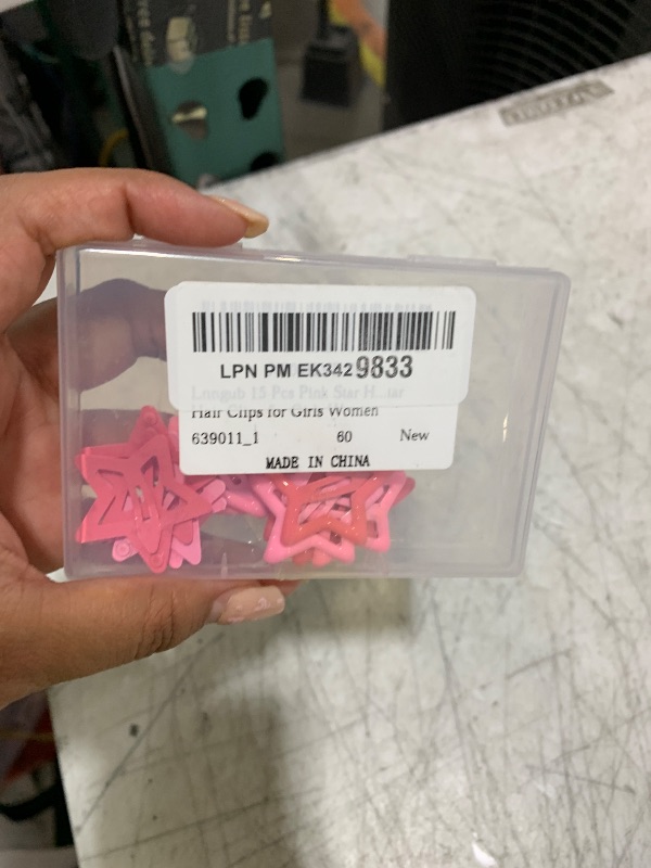 Photo 1 of Lnngub 15 Pcs Pink Star Hair Clips 1.26" Star Clips Star Hairclips Star Barrettes Snap Barrettes with Non-Slip Star Clips Star Snap Hair Clips Metal Hair Barrettes Y2k Star Hair Clips for Girls Women