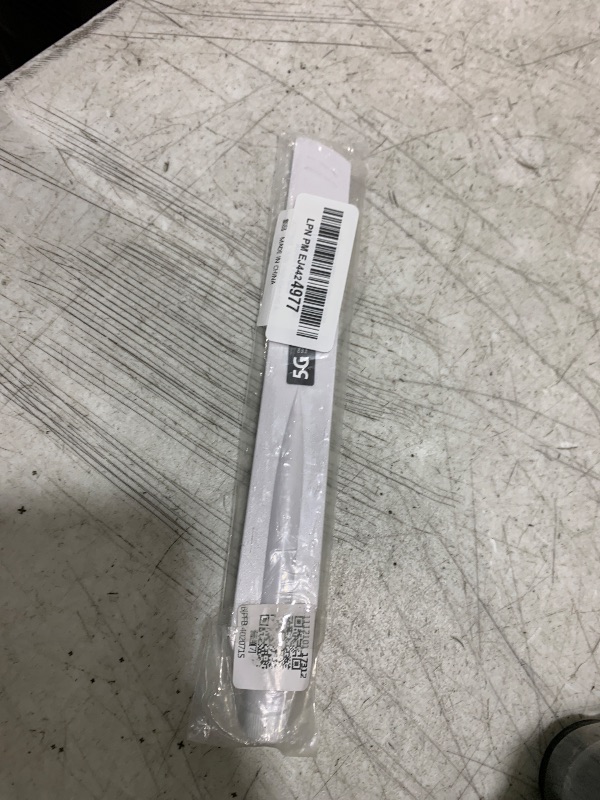 Photo 1 of AZ7795G 18dbi High Gain 5G Antenna SMA Antenna Omni Directional Full Band Antenna for Routers Monitoring (White)