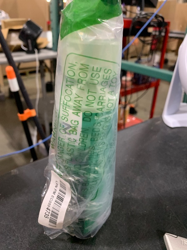 Photo 1 of nextzett 92100815 Kristall Klar Washer Fluid 1:200 Concentrate - 8.5 fl. oz., Green